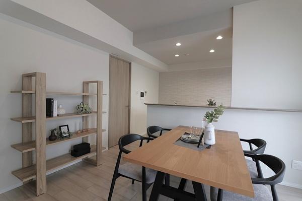 プレステ15番館鶴見緑地 内観写真（リビング）