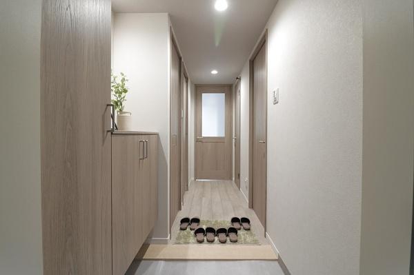 プレステ15番館鶴見緑地 現地写真（玄関）