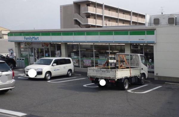 プレステ15番館鶴見緑地 コンビニ