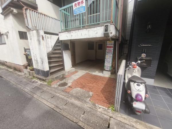 京都市右京区太秦馬塚町　古家付売土地 現地写真