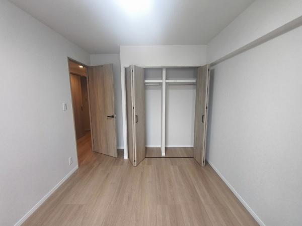 サンシティ西京極1番館 内観写真（リビング以外の居室）