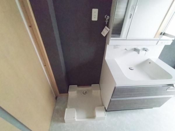 大阪市大正区南恩加島3丁目　中古戸建 内観写真（洗面台・洗面所）