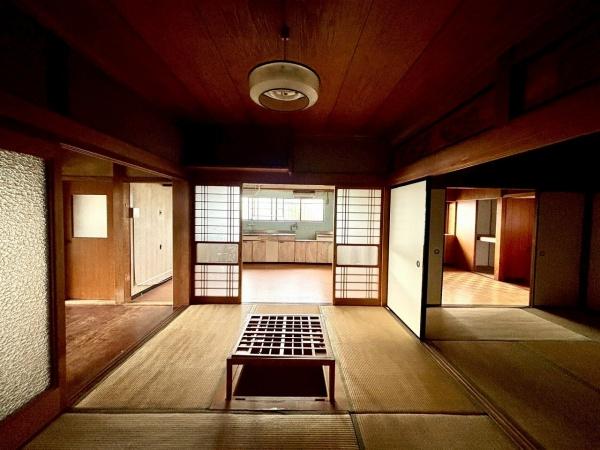 和泉市上町　中古戸建 内観写真（リビング以外の居室）