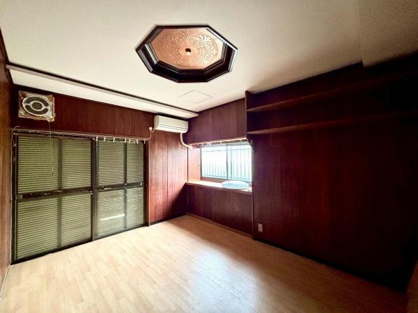 和泉市上町　中古戸建 内観写真（リビング以外の居室）
