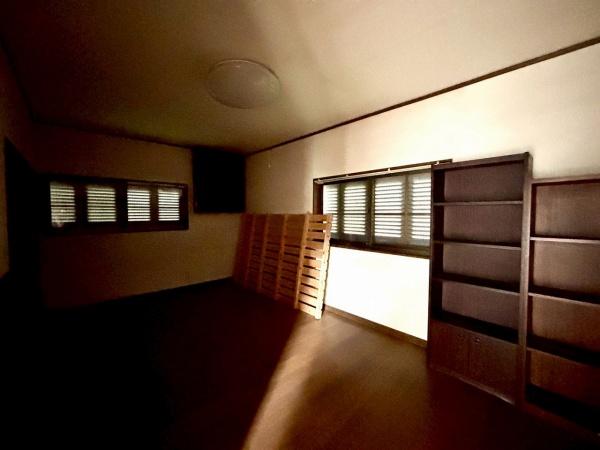 和泉市上町　中古戸建 内観写真（リビング以外の居室）