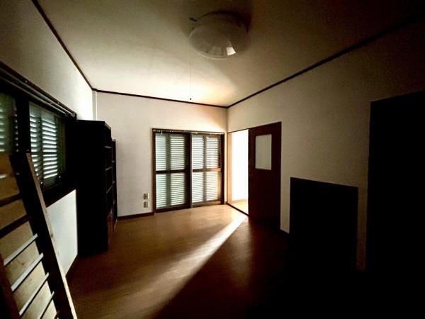 和泉市上町　中古戸建 内観写真（リビング以外の居室）
