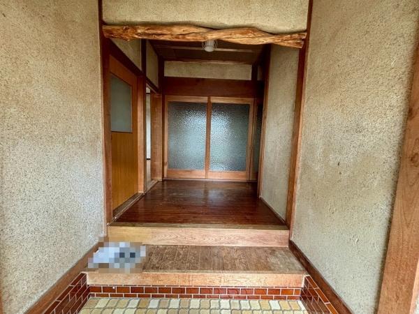 和泉市上町　中古戸建 現地写真（玄関）