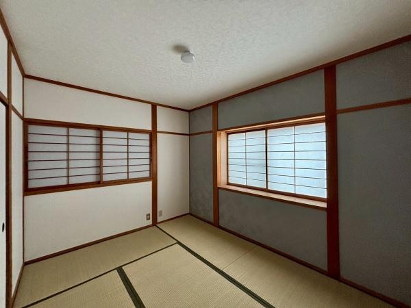 高石市千代田3丁目　中古戸建 内観写真（リビング以外の居室）