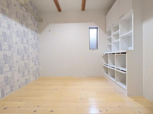 京都市中京区猪熊通蛸薬師下る下瓦町　中古戸建 内観写真（リビング以外の居室）