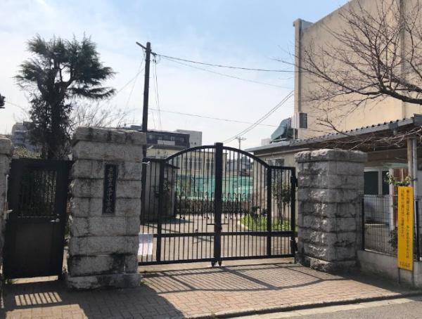 京都市中京区猪熊通蛸薬師下る下瓦町　中古戸建 小学校