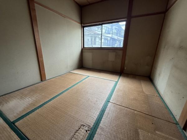 和泉市室堂町　中古戸建 内観写真（リビング以外の居室）