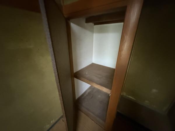 和泉市室堂町　中古戸建 内観写真（収納）