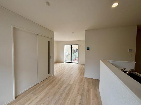 松原市上田8丁目3号棟　新築戸建 内観写真（リビング）