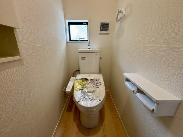 松原市上田8丁目3号棟　新築戸建 内観写真（トイレ）