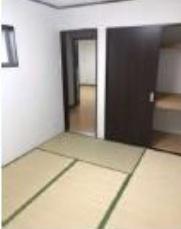 富田林市山中田町1丁目　中古戸建 内観写真（リビング以外の居室）