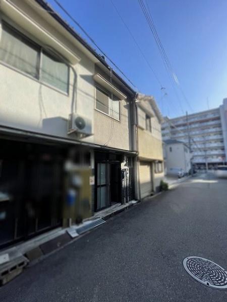 大阪市此花区春日出中1丁目　中古テラスハウス 現地写真（前面道路含む現地写真）