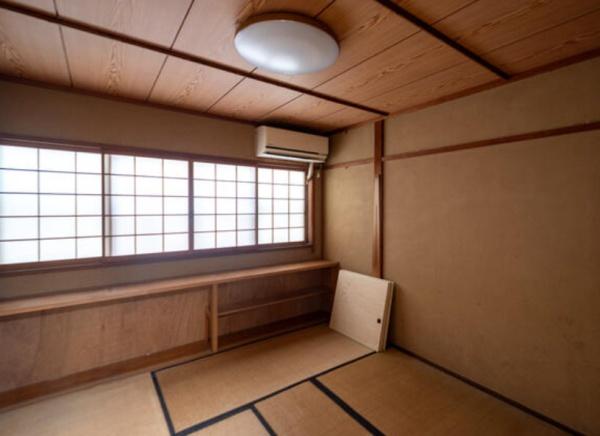 京都市東山区今熊野宝蔵町　中古テラスハウス 内観写真（リビング以外の居室）