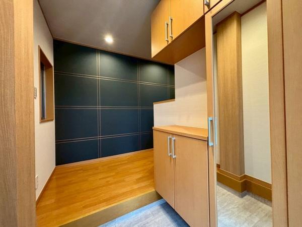 堺市堺区浅香山町1丁　中古戸建 現地写真（玄関）
