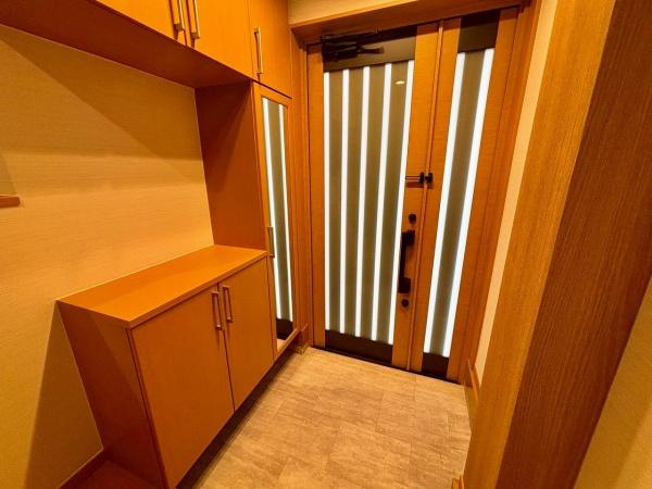 堺市堺区浅香山町1丁　中古戸建 現地写真（玄関）