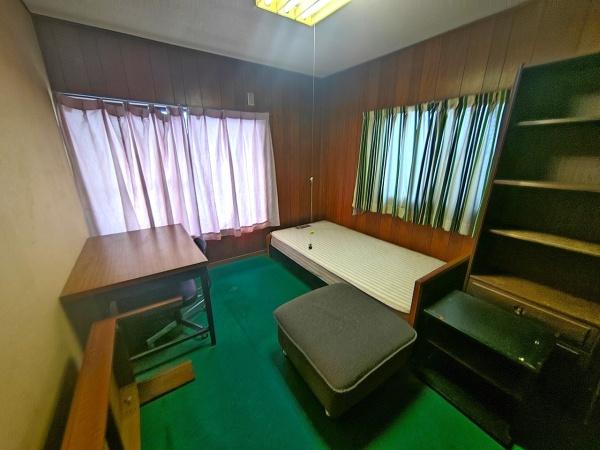 京都市北区鷹峯黒門町　中古戸建 内観写真（リビング以外の居室）