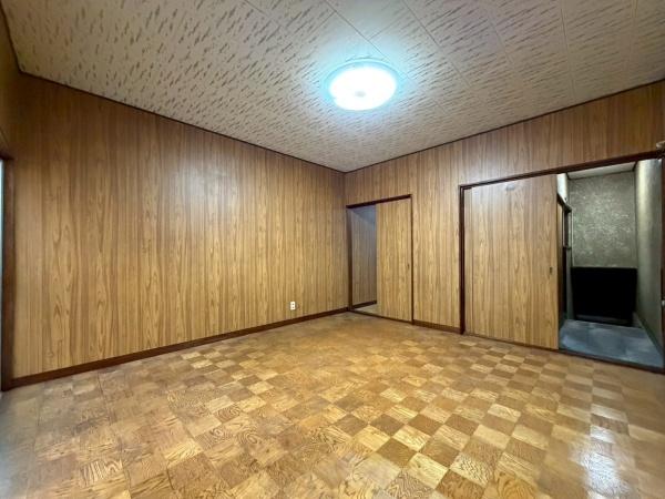 大阪市住吉区東粉浜3丁目　中古戸建 内観写真（リビング以外の居室）