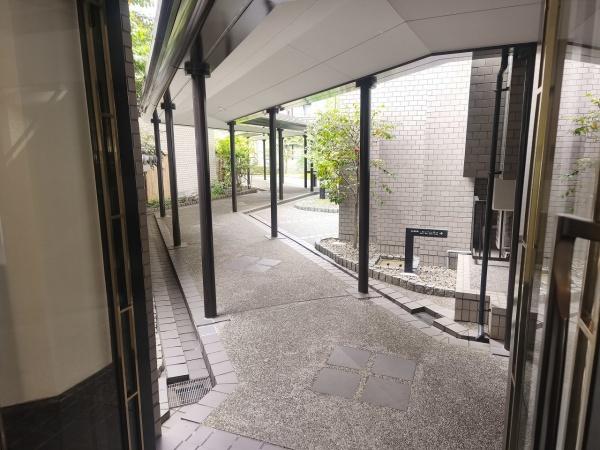 パーク・ハイム宝ヶ池銀杏館 共用部写真（エントランス）