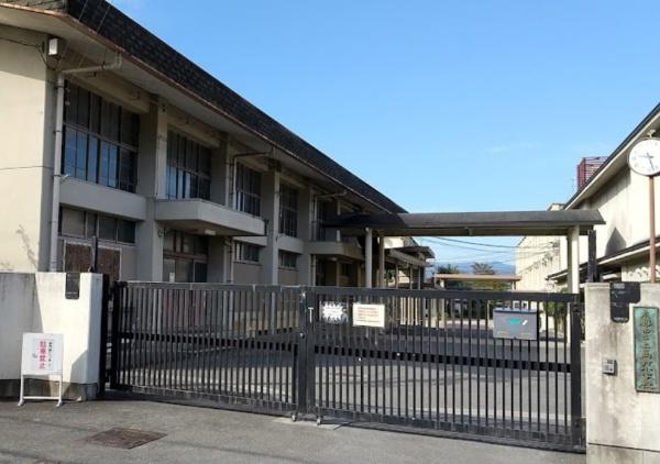 パーク・ハイム宝ヶ池銀杏館 小学校