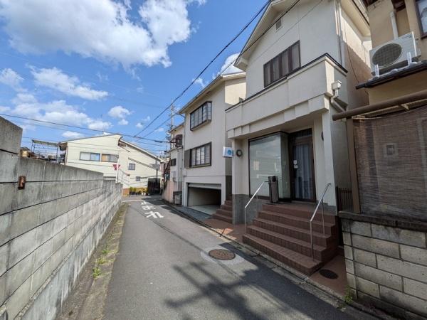 京都市北区紫野泉堂町　中古戸建 現地写真（前面道路含む現地写真）