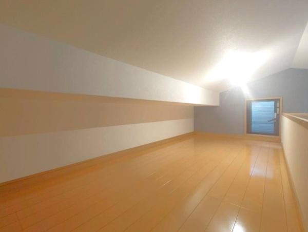 京都市南区上鳥羽西浦町　中古戸建 内観写真（リビング以外の居室）