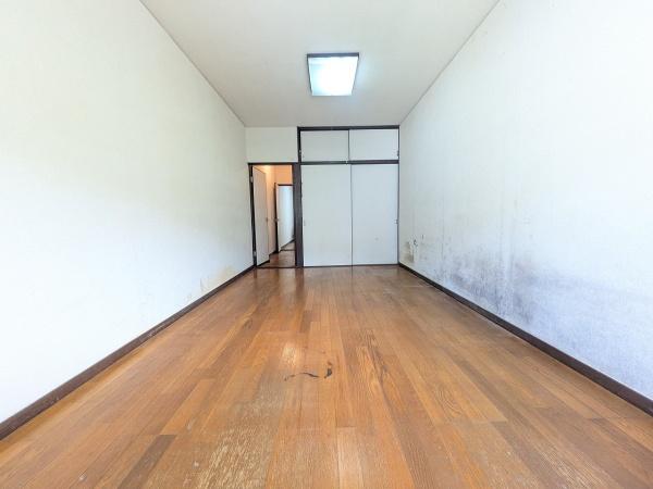 京都市左京区岡崎東福ノ川町　中古戸建 内観写真（リビング以外の居室）