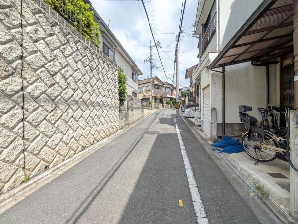 京都市左京区岡崎東福ノ川町　中古戸建 現地写真（前面道路含む現地写真）
