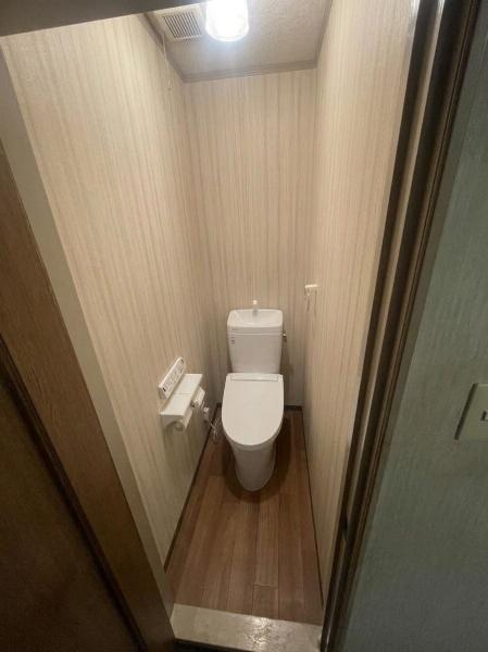 大阪市福島区海老江1丁目　中古戸建 内観写真（トイレ）