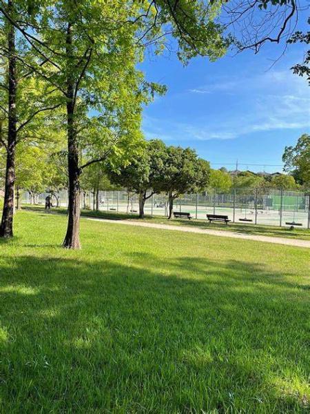 和泉市善正町　中古戸建 公園