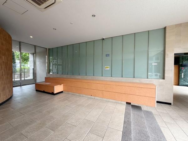 アデニウム北加賀屋 共用部写真（ロビー）