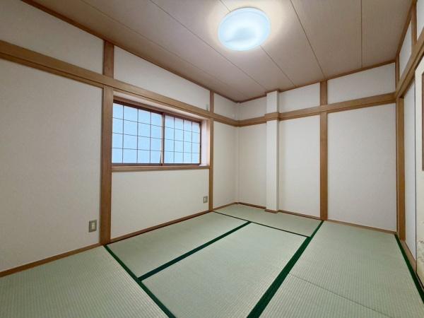 大阪府大阪市東住吉区湯里４丁目 内観写真（リビング以外の居室）