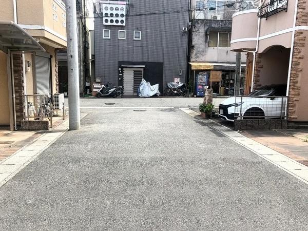 京都市右京区嵯峨中又町　中古戸建 現地写真（前面道路含む現地写真）