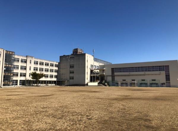 羽曳野市羽曳が丘西5丁目C号棟　新築戸建 中学校