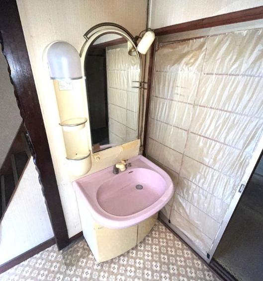 松原市河合3丁目　中古テラスハウス 内観写真（洗面台・洗面所）