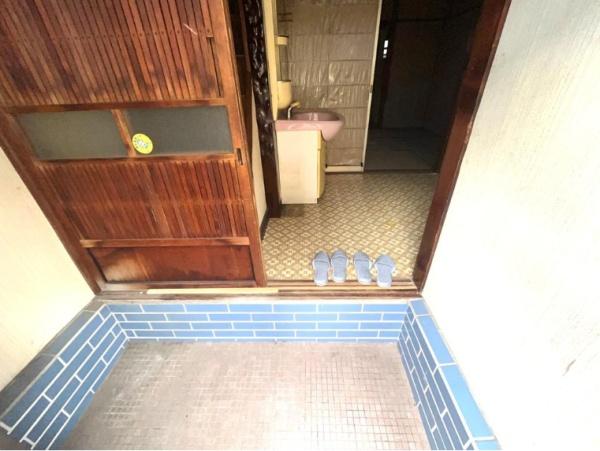 松原市河合3丁目　中古テラスハウス 現地写真（玄関）