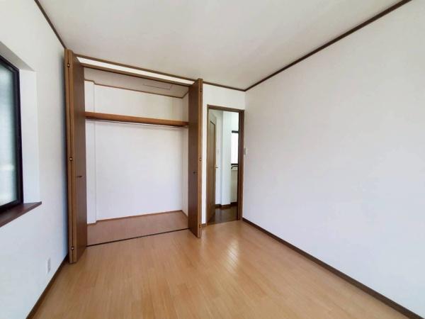 大阪市住之江区泉1丁目　中古戸建 内観写真（リビング以外の居室）