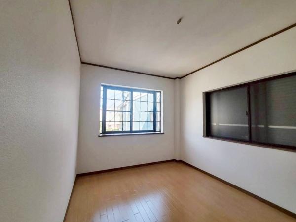 大阪市住之江区泉1丁目　中古戸建 内観写真（リビング以外の居室）