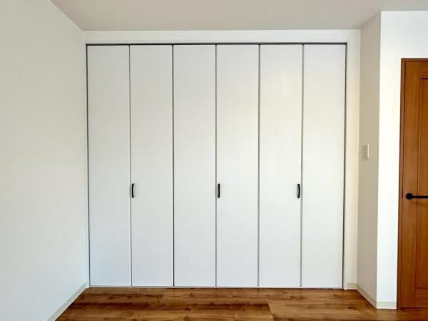 大阪市西成区松3丁目　中古戸建 内観写真（収納）