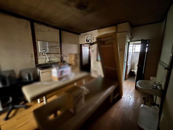 大阪市平野区喜連西4丁目　店舗付中古戸建 内観写真（リビング）