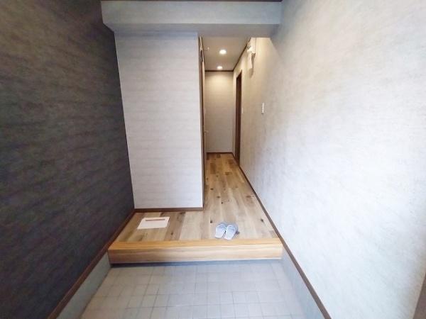大阪市西淀川区御幣島4丁目　中古戸建 現地写真（玄関）