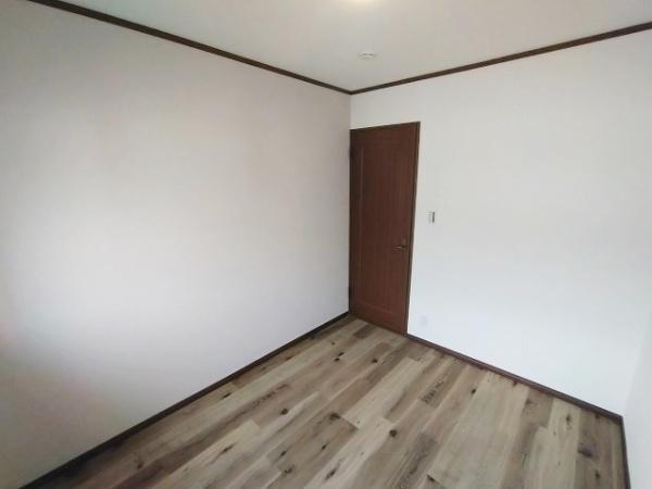 大阪市西淀川区御幣島4丁目　中古戸建 内観写真（リビング以外の居室）