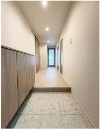 天神橋ホワイトハイツ 現地写真（玄関）