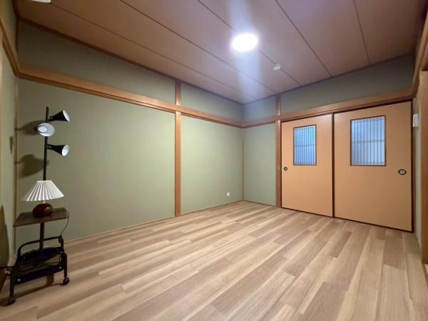 大阪市生野区中川西1丁目　中古戸建 内観写真（リビング以外の居室）