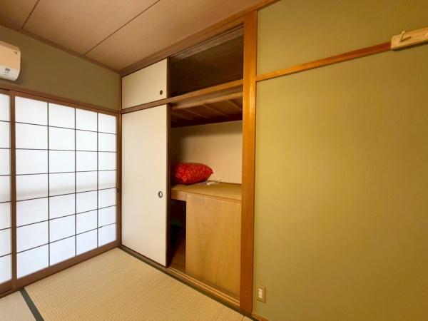 大阪市生野区中川西1丁目　中古戸建 内観写真（収納）