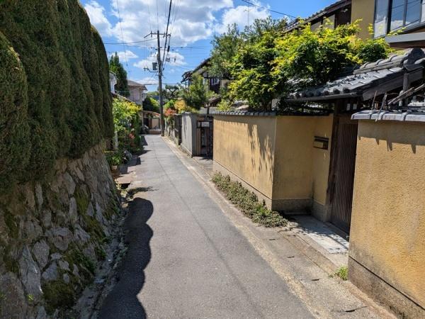 京都市左京区浄土寺南田町　中古戸建 現地写真（前面道路含む現地写真）