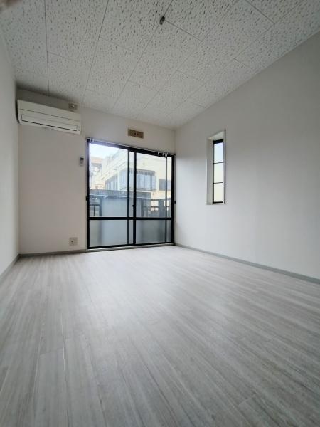 京都市左京区北白川山田町　戸建　1棟アパート 内観写真（リビング以外の居室）